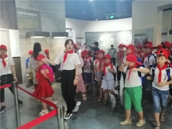 西华县刘老家小学及李庄小学师生参观周口市博物馆
